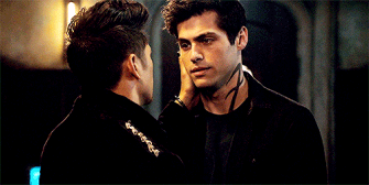 photo malec facetouch forontd_zpsaesr0c6u.gif
